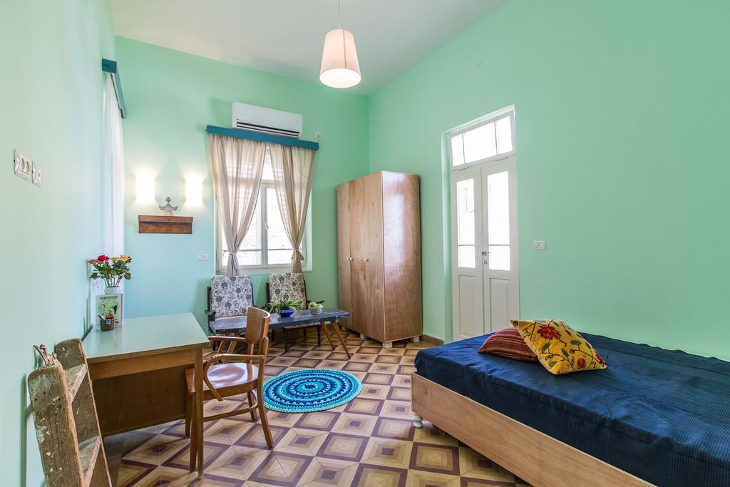 Sea&Stone Apartment Хайфа Стая снимка